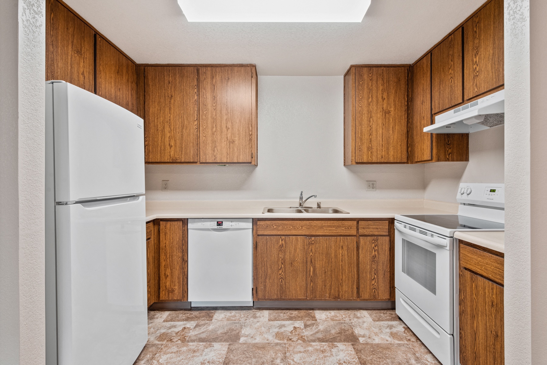 Meadowrock Duplexes Apartments photo 3